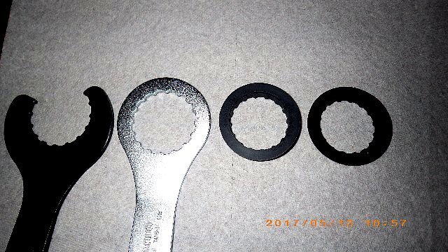 TNiのセラミックベアリングBBを組み込む: どすこいライダー